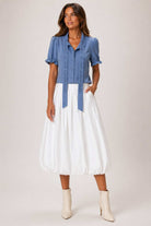 goddess_blouse_chambray_elegant_relaxed_fit_detail